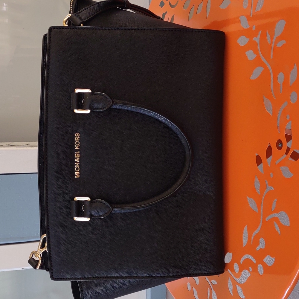 Michael Kors LG Selma Black